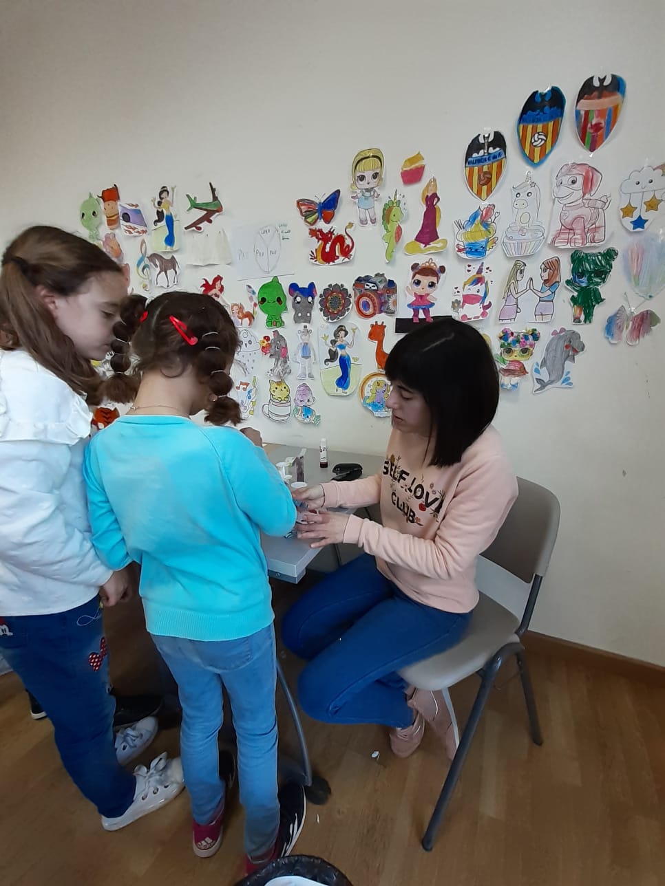 27867111-2d60-4645-a126-ccfcfc41a1a5